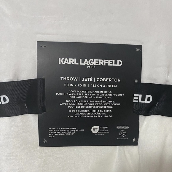 Karl Lagerfeld Paris White Milky Plush Throw Blanket 60 x 70 inches Brand New - Picture 5 of 8
